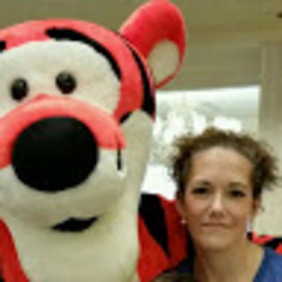 Meet your Posher, Alice - Picture 1 of 1